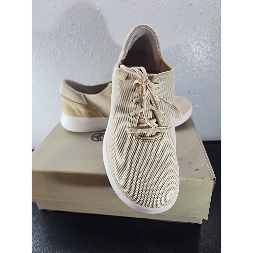 Kizik Madrid Eco Knit Shoes‎ Men's 11 Women's 10.5 Beige Athletic Walking